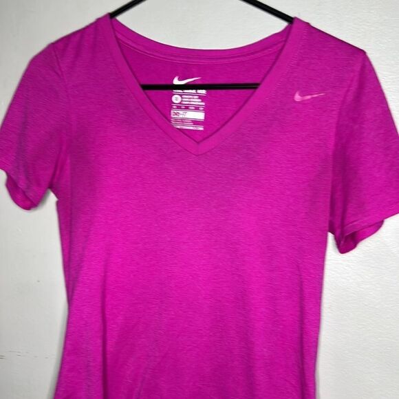 Nike Dri Fit Athletic Cut Short Sleeve Shirt - Picture 1 of 8